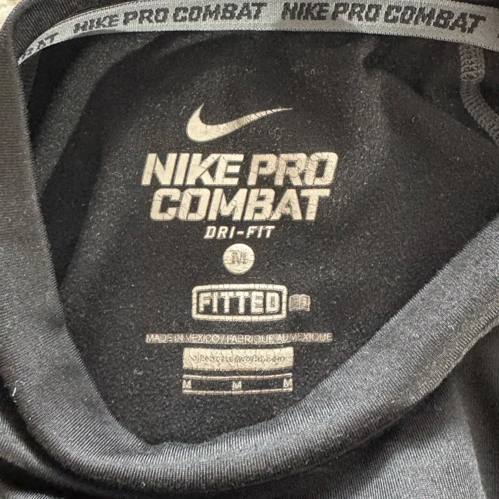 Men’s Bundle : Nike Pro + Kathmandu Merino Wool - Picture 2 of 6